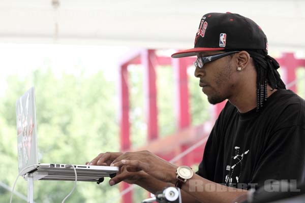 DJ RASHAD AND DJ SPINN - 2012-05-27 - PARIS - Parc de la Villette - 